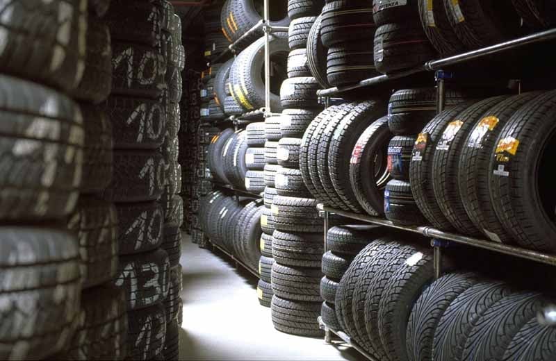 Second hand deals tyre near me